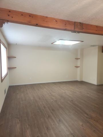 8505 HANNETT Avenue NE, Albuquerque, NM 87112