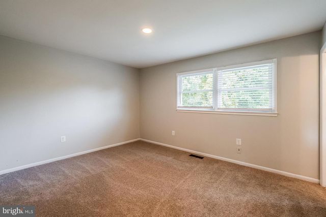 13449 NASCOBY LN, Woodbridge, VA 22193
