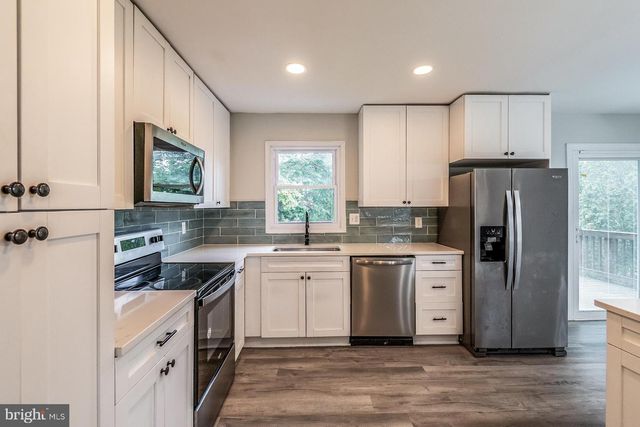 13449 NASCOBY LN, Woodbridge, VA 22193