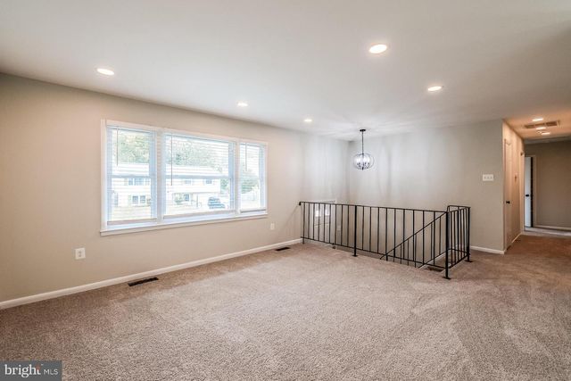 13449 NASCOBY LN, Woodbridge, VA 22193