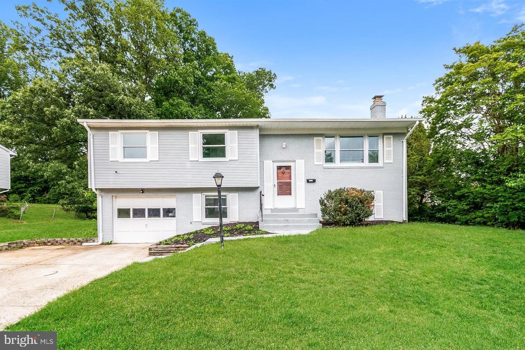13449 NASCOBY LN, Woodbridge, VA 22193