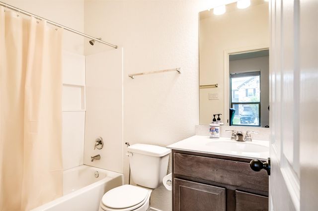 1924 Stringer PASS, Leander, TX 78641