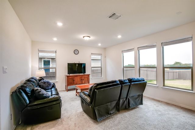 1924 Stringer PASS, Leander, TX 78641