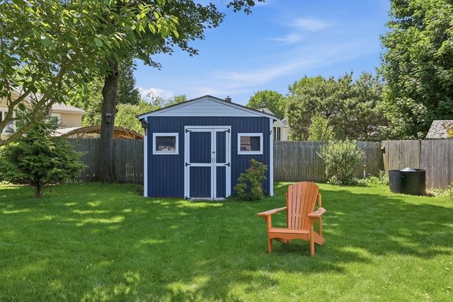 47 Bingham Ave, Dedham, MA 02026