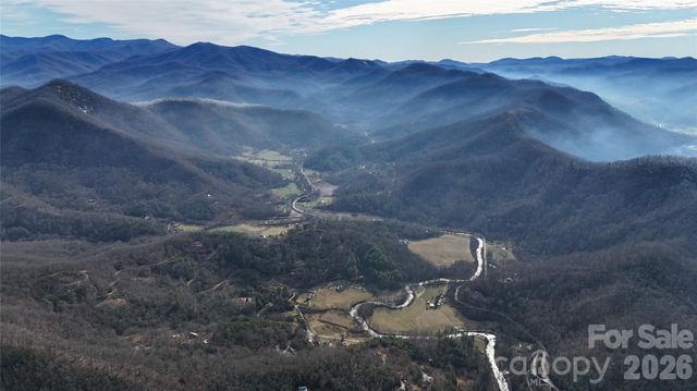0000 Black Mountain Road 52, Cullowhee, NC 28723