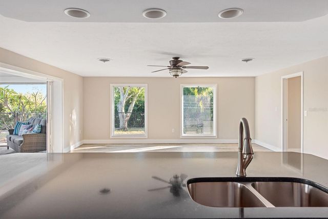 300 E BAY HEIGHTS AVENUE, Englewood, FL 34223