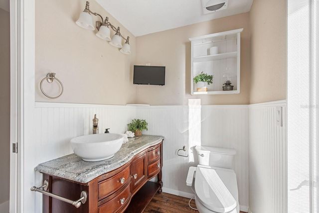 300 E BAY HEIGHTS AVENUE, Englewood, FL 34223