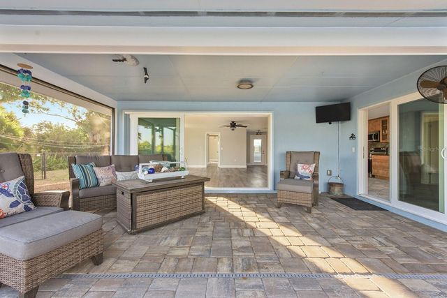 300 E BAY HEIGHTS AVENUE, Englewood, FL 34223