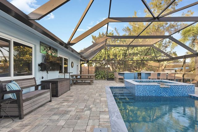 300 E BAY HEIGHTS AVENUE, Englewood, FL 34223