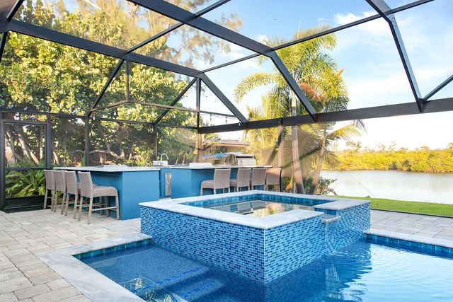 300 E BAY HEIGHTS AVENUE, Englewood, FL 34223