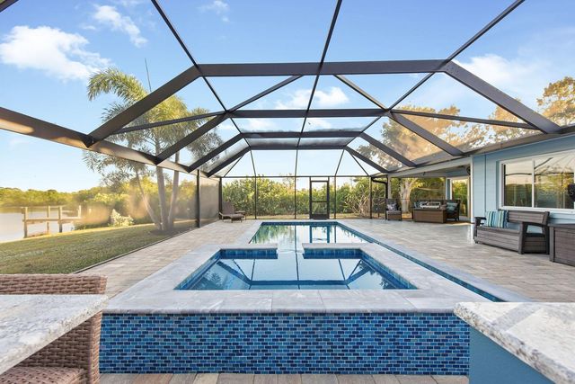 300 E BAY HEIGHTS AVENUE, Englewood, FL 34223