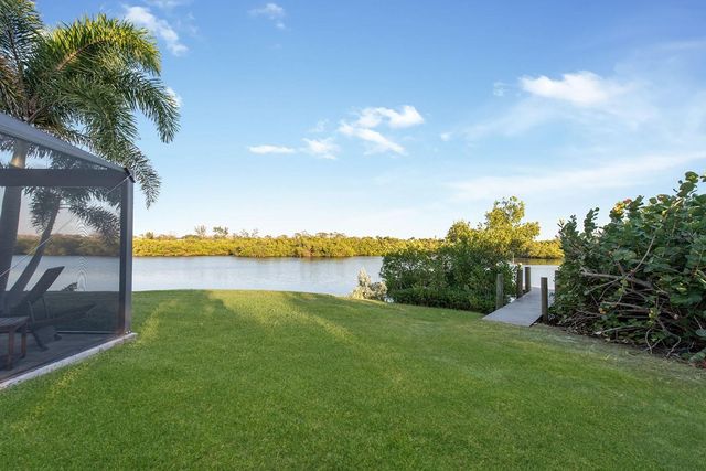 300 E BAY HEIGHTS AVENUE, Englewood, FL 34223