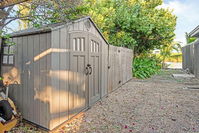 300 E BAY HEIGHTS AVENUE, Englewood, FL 34223