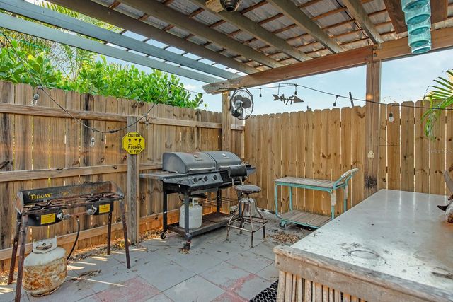 300 E BAY HEIGHTS AVENUE, Englewood, FL 34223