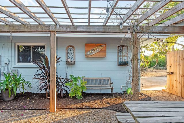 300 E BAY HEIGHTS AVENUE, Englewood, FL 34223