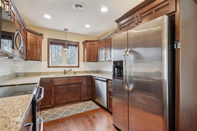 1076 244th Avenue NE, East Bethel, MN 55005