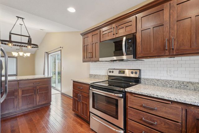 1076 244th Avenue NE, East Bethel, MN 55005