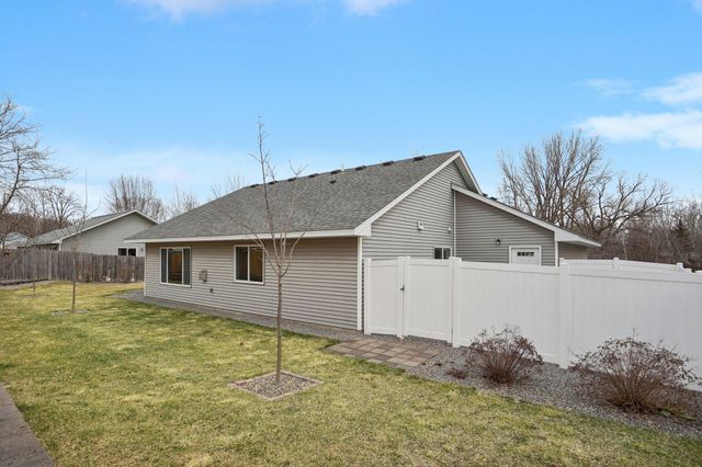 1076 244th Avenue NE, East Bethel, MN 55005