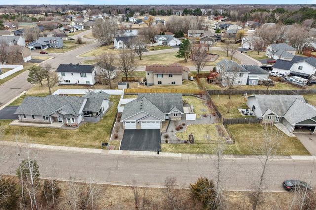 1076 244th Avenue NE, East Bethel, MN 55005