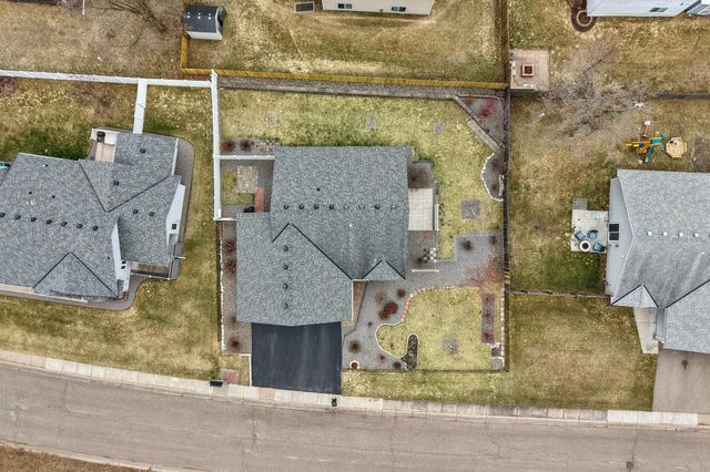 1076 244th Avenue NE, East Bethel, MN 55005