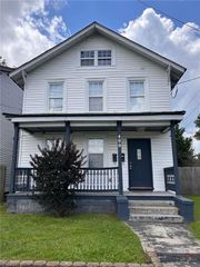 400 Jamestown Ave Apt A, Portsmouth, VA 23704