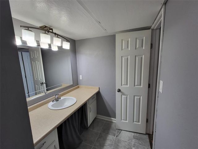 1827 E Lindsey Street 3, Norman, OK 73071