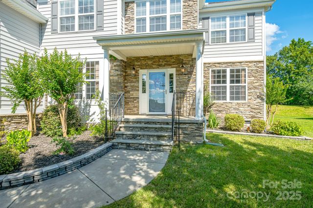 7737 Pleasant Valley Drive, Harrisburg, NC 28075