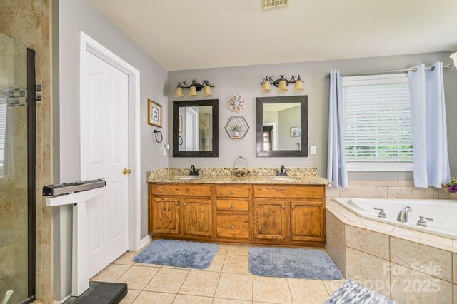 7737 Pleasant Valley Drive, Harrisburg, NC 28075