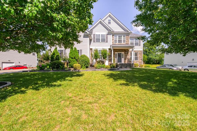 7737 Pleasant Valley Drive, Harrisburg, NC 28075