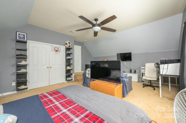 7737 Pleasant Valley Drive, Harrisburg, NC 28075