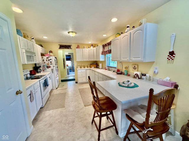 96 N Deer Cliff Drive, Crawfordsville, IN 47933