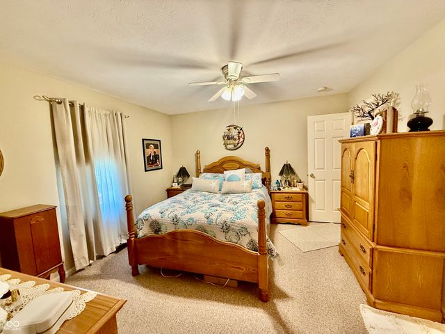 96 N Deer Cliff Drive, Crawfordsville, IN 47933