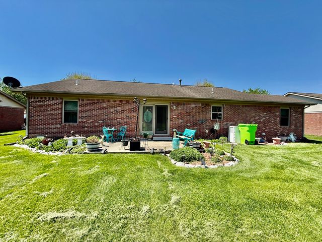 96 N Deer Cliff Drive, Crawfordsville, IN 47933