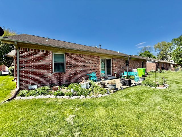 96 N Deer Cliff Drive, Crawfordsville, IN 47933