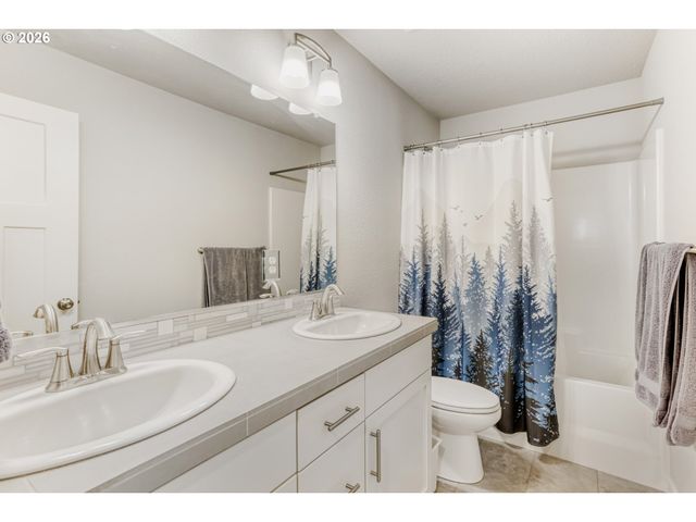 1658 36TH Pl, Forest Grove, OR 97116