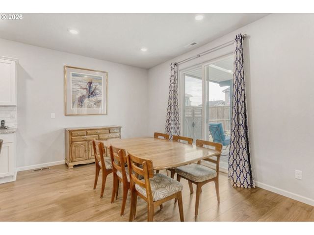 1658 36TH Pl, Forest Grove, OR 97116