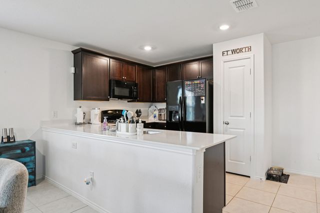 8313 Grand Oak Road, Fort Worth, TX 76123