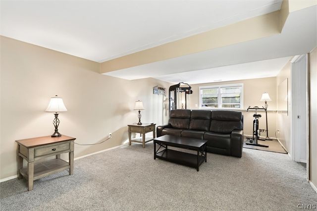 303 Crestwood Drive, Camillus, NY 13031