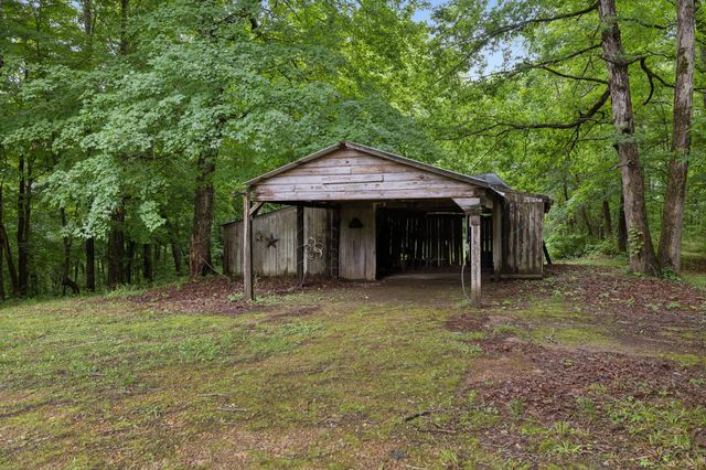 2201 Mount Pleasant Cemetery Rd, Primm Springs, TN 38476