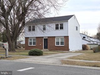 117 W VILLAGE RD, Elkton, MD 21921