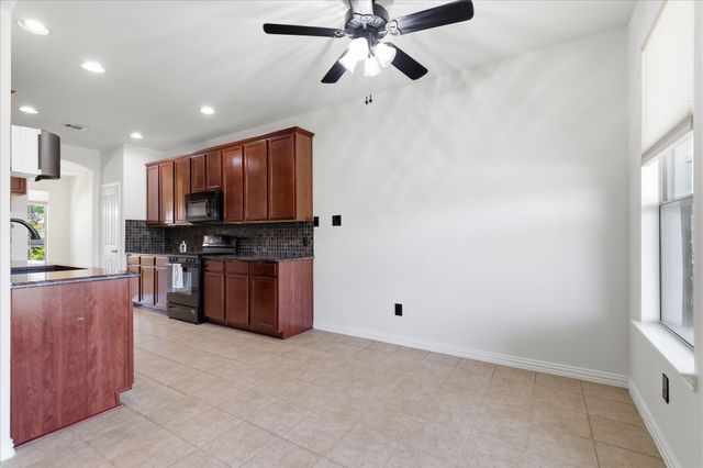 712 Hawk Valley Drive, Little Elm, TX 75068