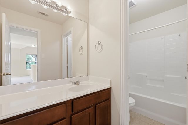 712 Hawk Valley Drive, Little Elm, TX 75068