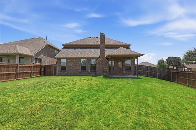 712 Hawk Valley Drive, Little Elm, TX 75068