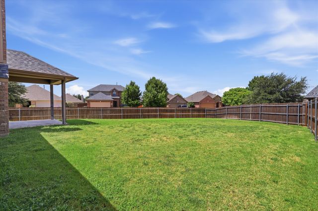 712 Hawk Valley Drive, Little Elm, TX 75068
