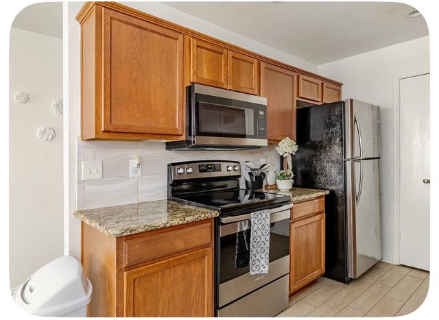 2330 Kingsway Drive, Arlington, TX 76012