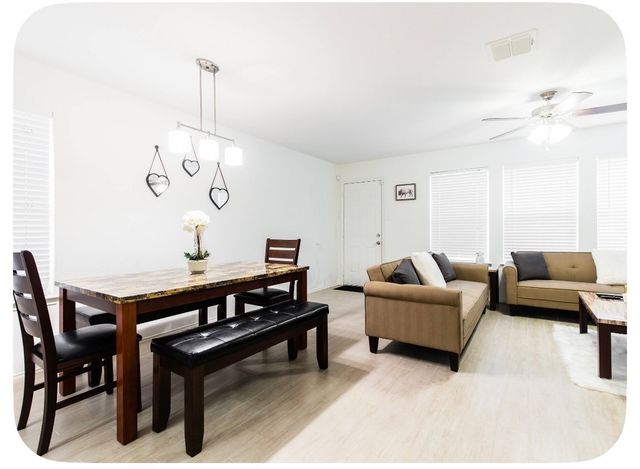 2330 Kingsway Drive, Arlington, TX 76012