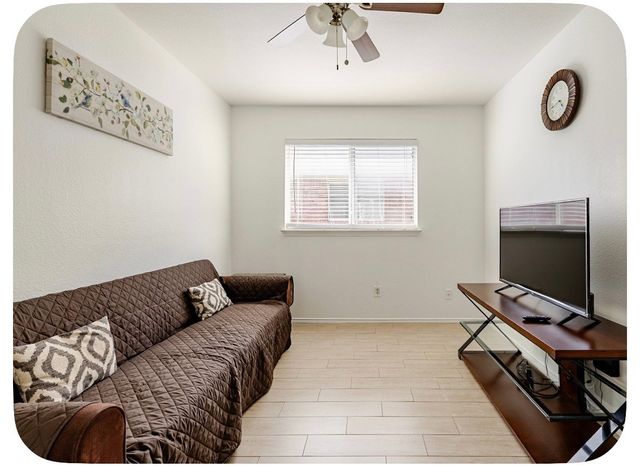 2330 Kingsway Drive, Arlington, TX 76012