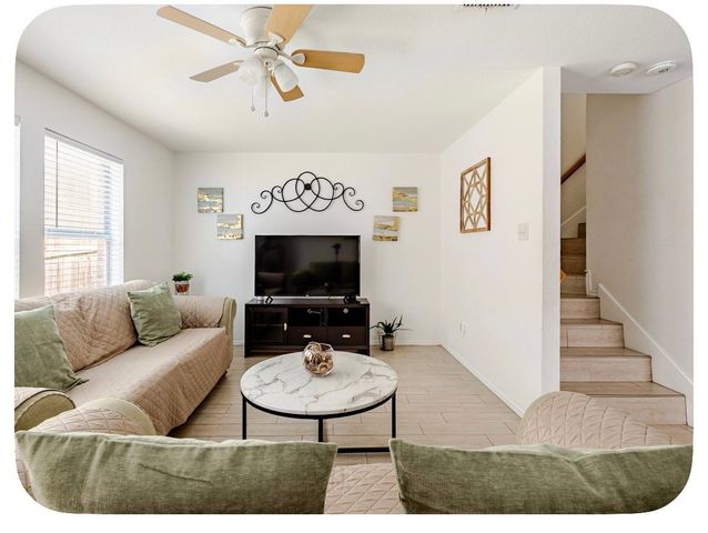 2330 Kingsway Drive, Arlington, TX 76012