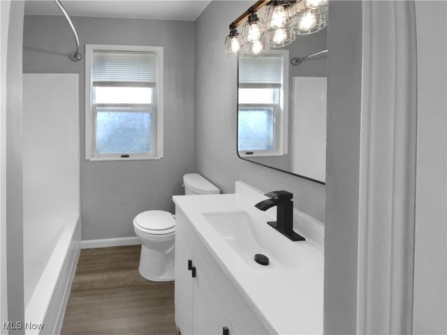 1297 E Miner Road, Mayfield Heights, OH 44124