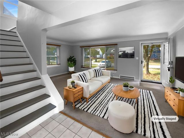 1297 E Miner Road, Mayfield Heights, OH 44124